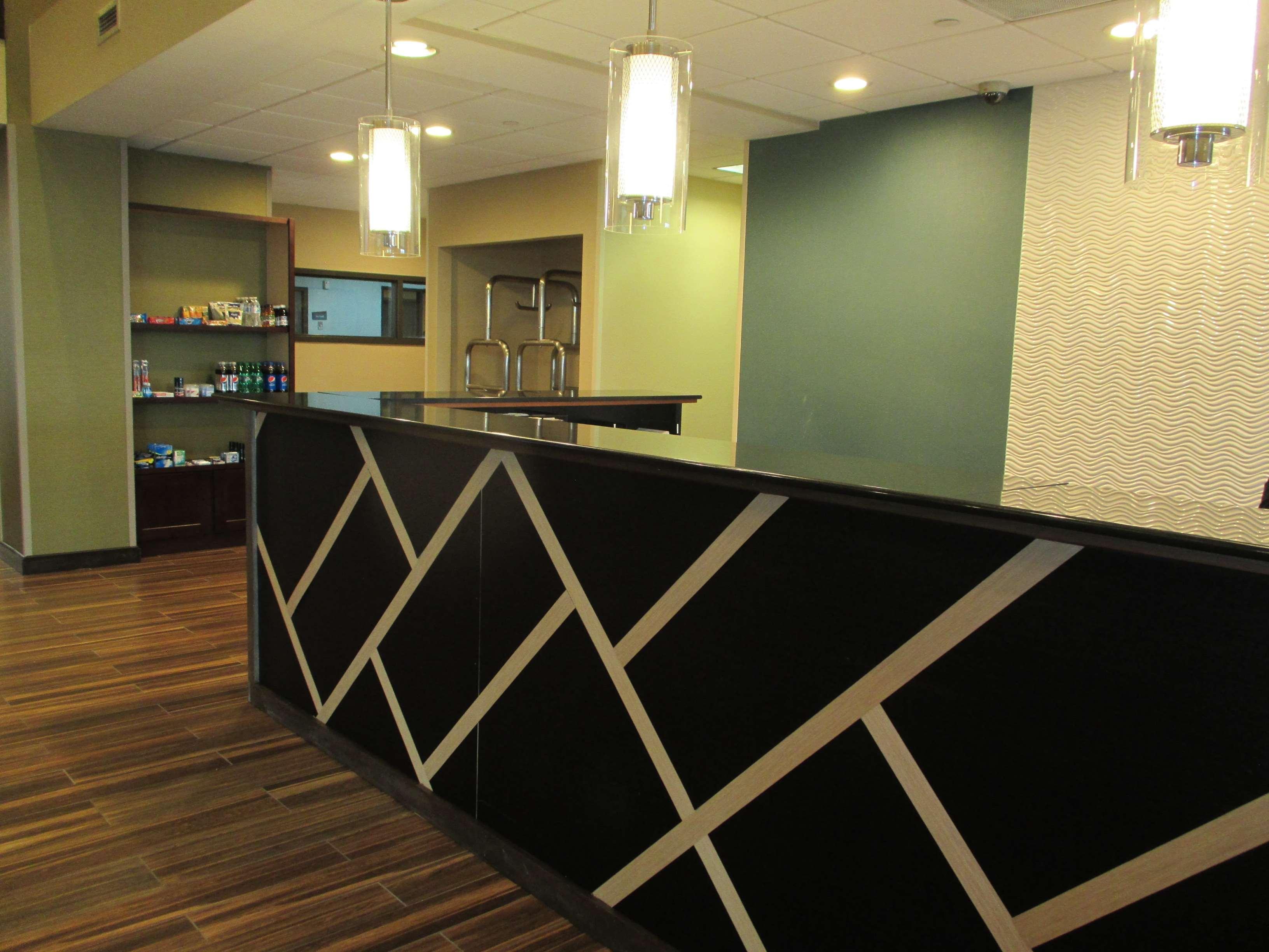 Best Western Plus Harrisburg East Inn&Suites Exterior foto