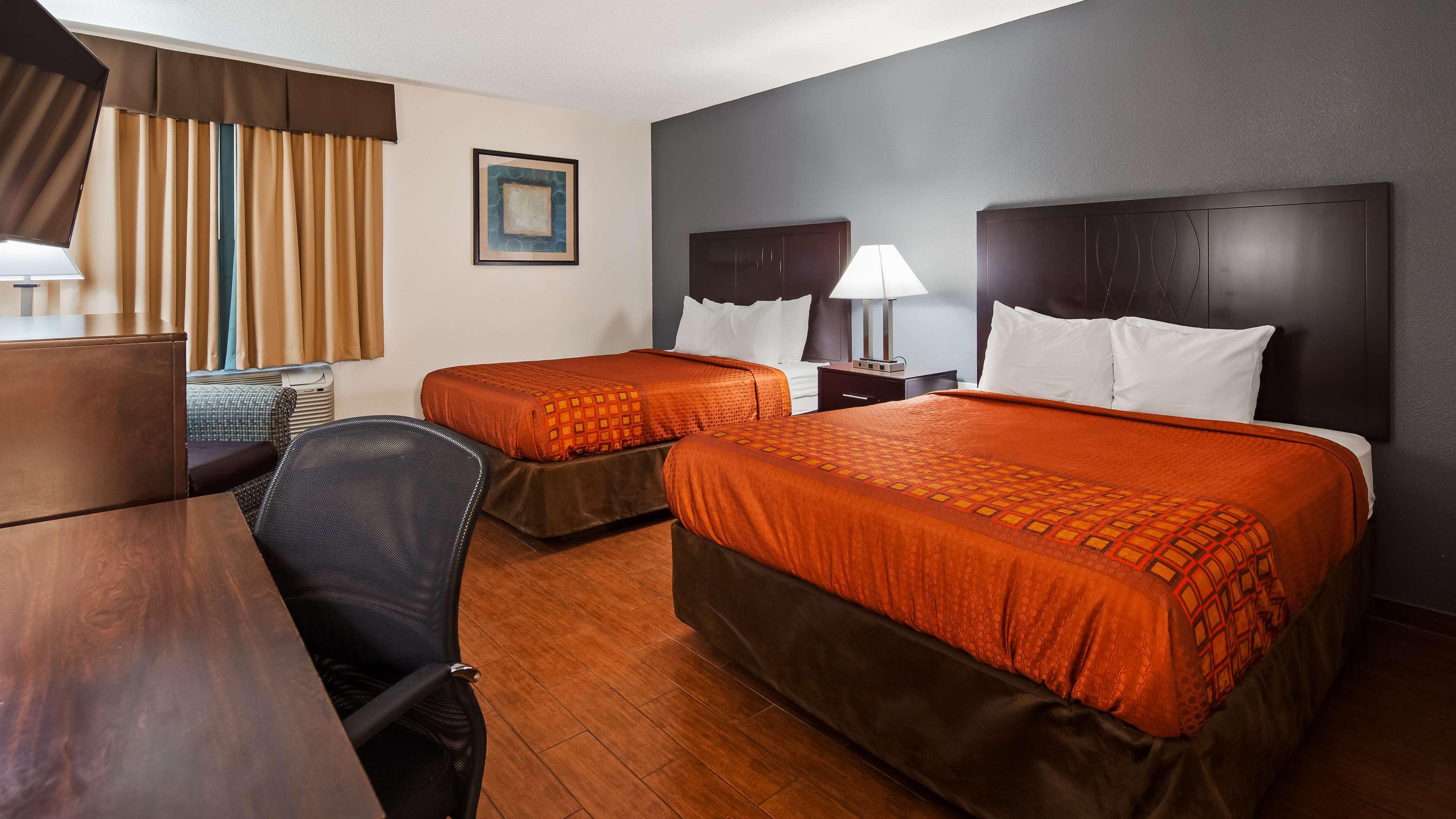 Best Western Plus Harrisburg East Inn&Suites Exterior foto