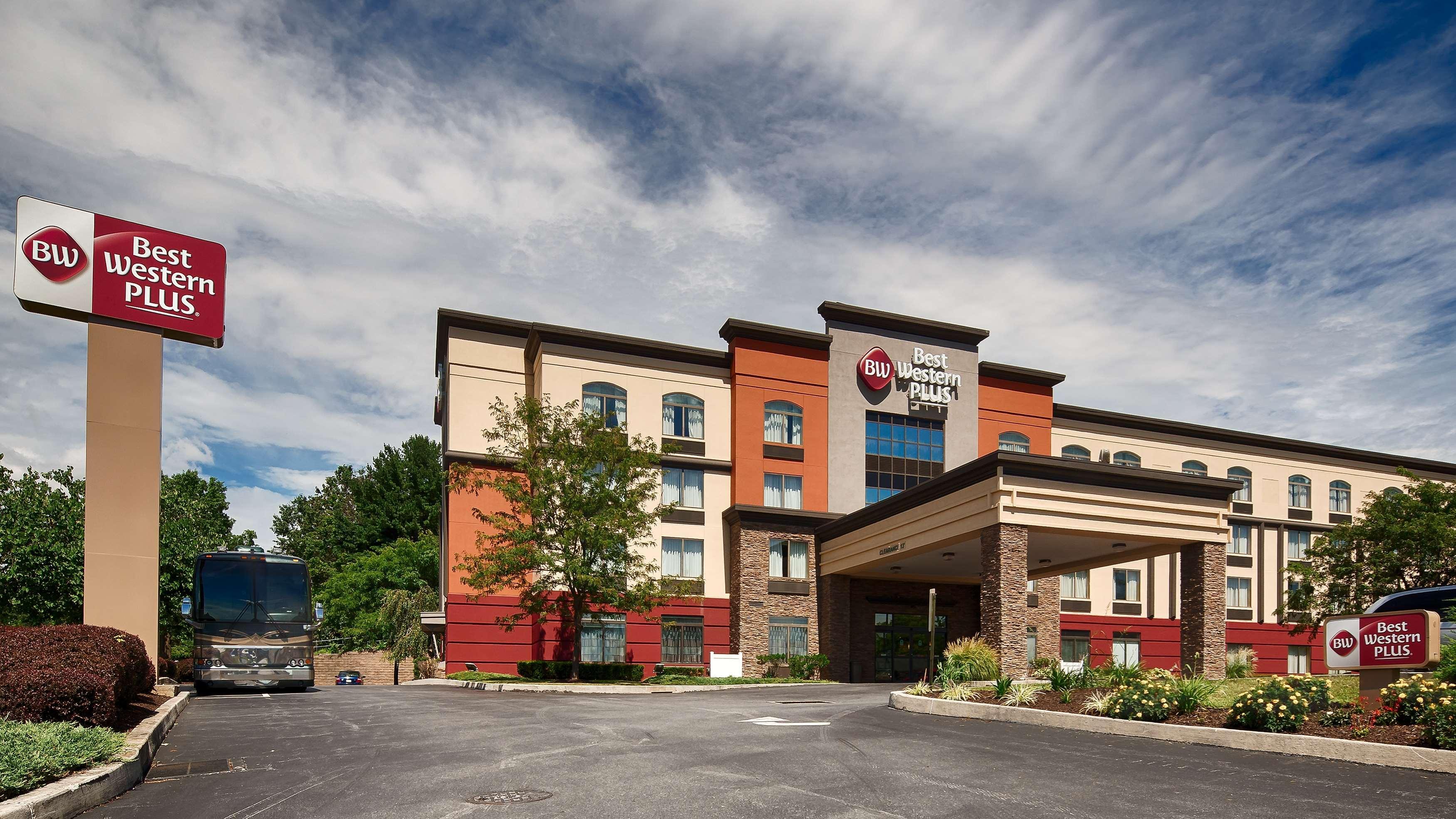 Best Western Plus Harrisburg East Inn&Suites Exterior foto