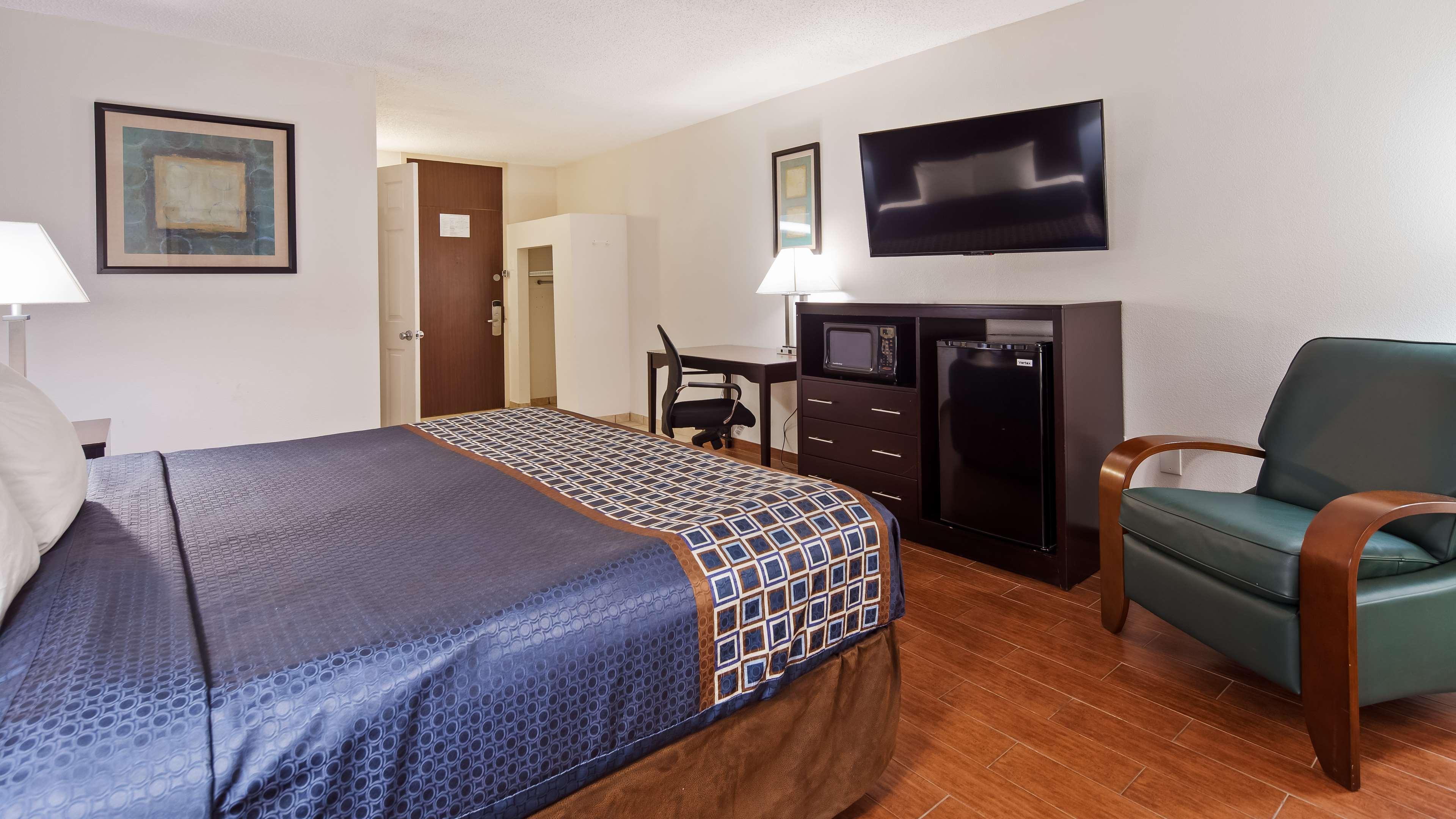Best Western Plus Harrisburg East Inn&Suites Exterior foto