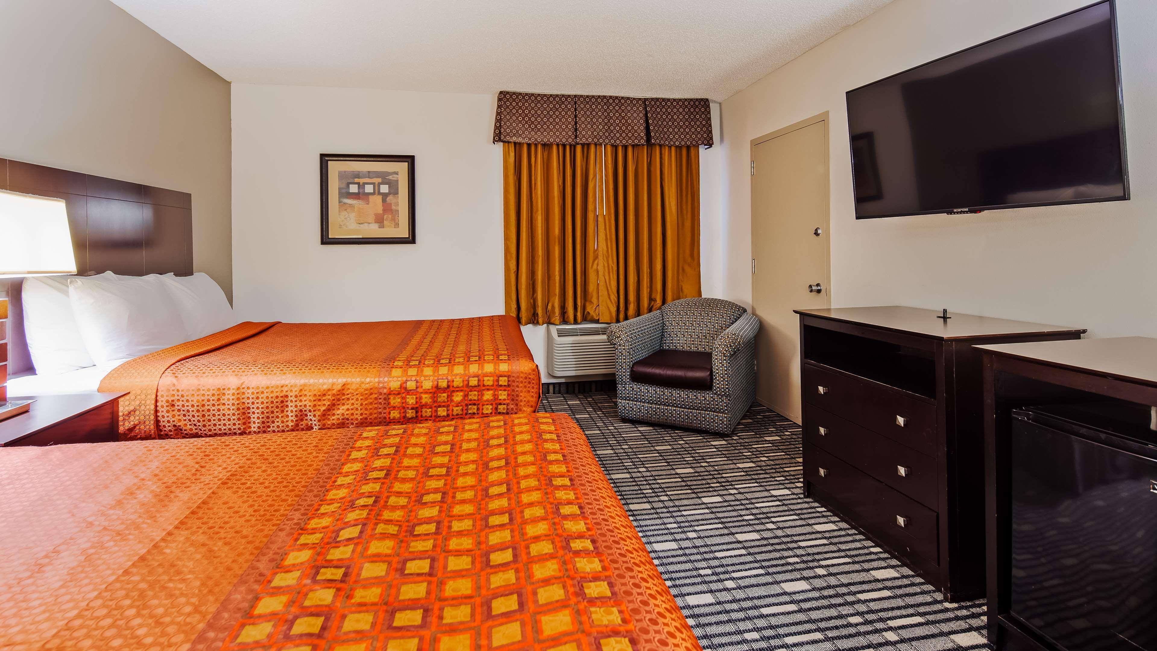 Best Western Plus Harrisburg East Inn&Suites Exterior foto