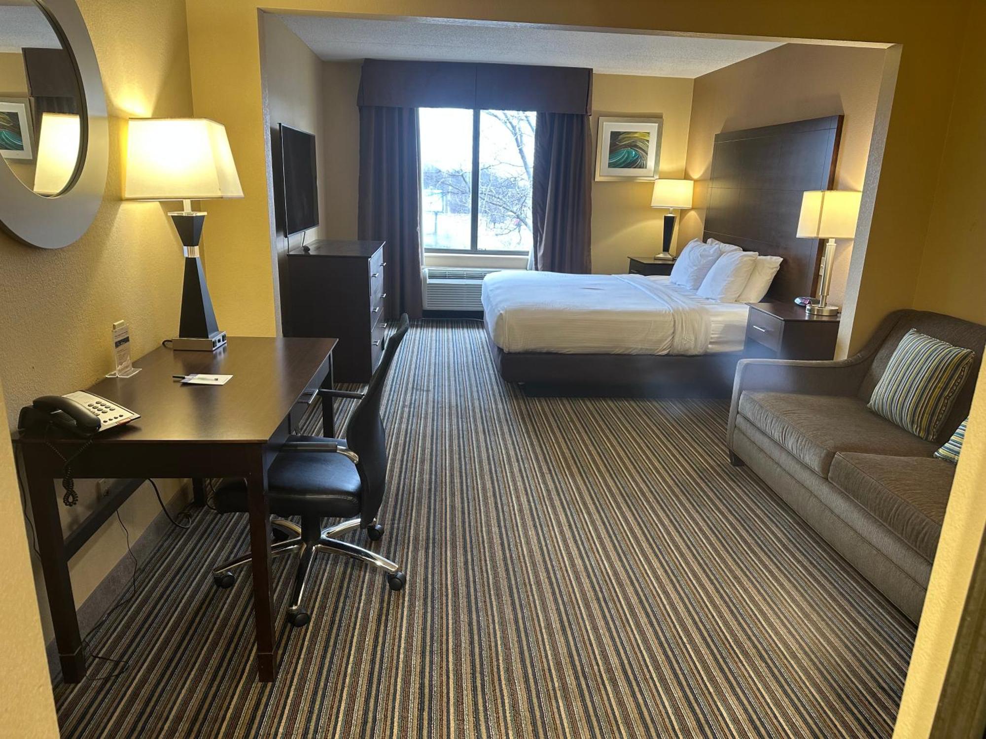 Best Western Plus Harrisburg East Inn&Suites Exterior foto